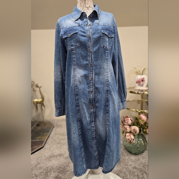 Super Cute Boho Western Denim Shirt dress by Lola P. Sz L - Picture 7 of 13